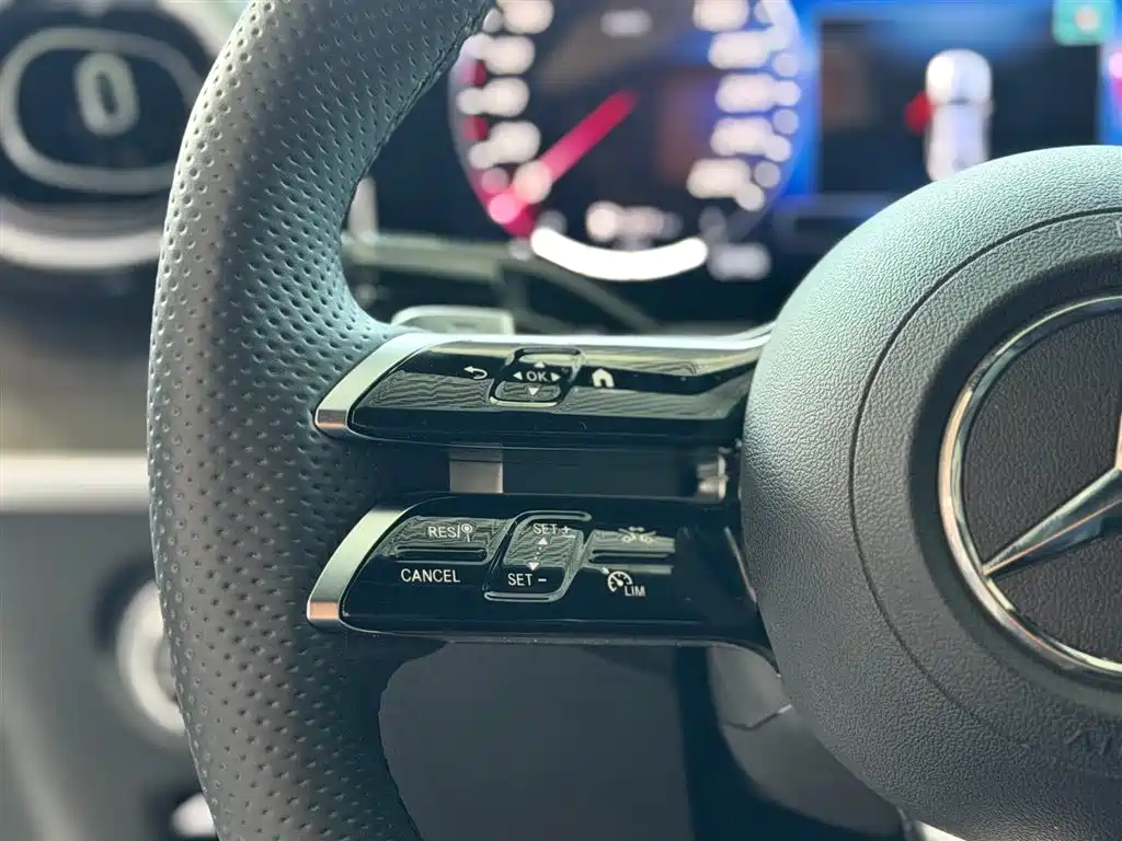 Mercedes-Benz C-Class 2023 C 260 L Sport фото 18