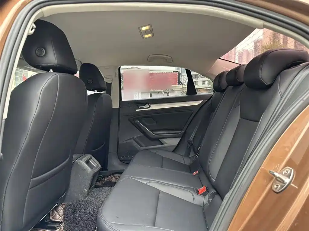 Volkswagen Lamando 2018 230TSI DSG Trend Edition фото 16