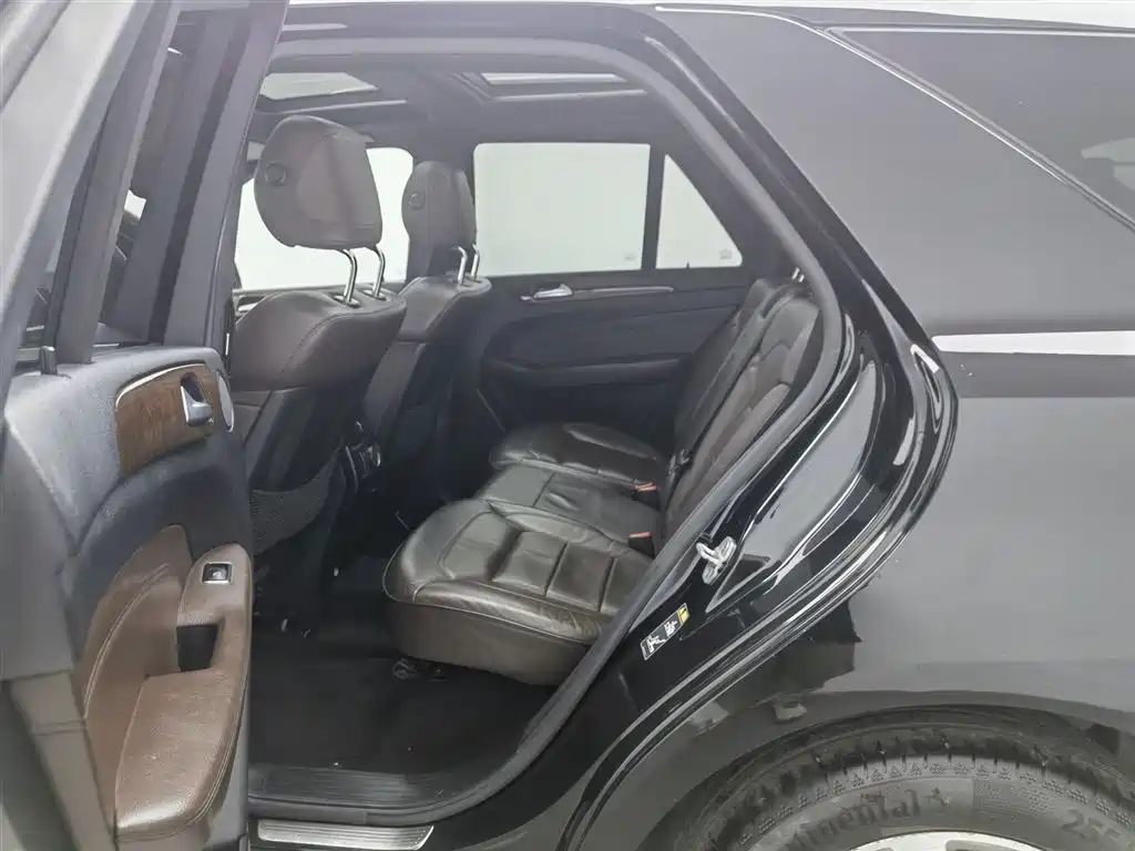 Mercedes-Benz M-Class 2012 Model ML 350 Luxury фото 15