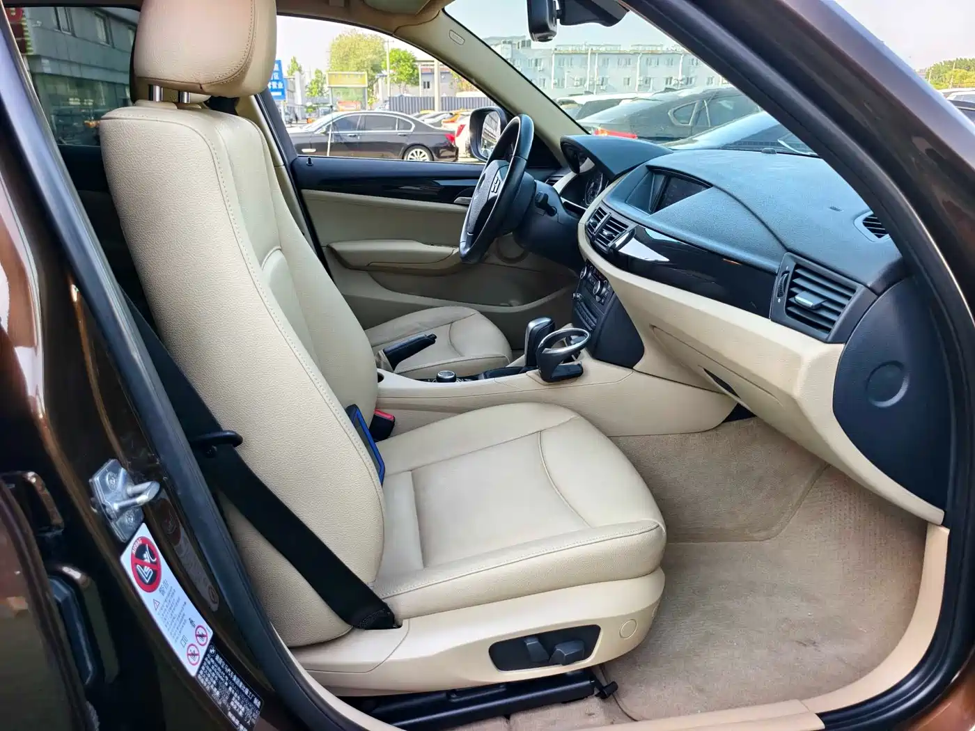 BMW X1 (Import) 2010 xDrive25i фото 17
