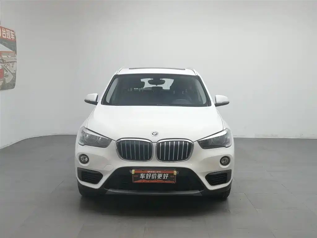 BMW X1 2018 sDrive18Li Fashion Model фото 3