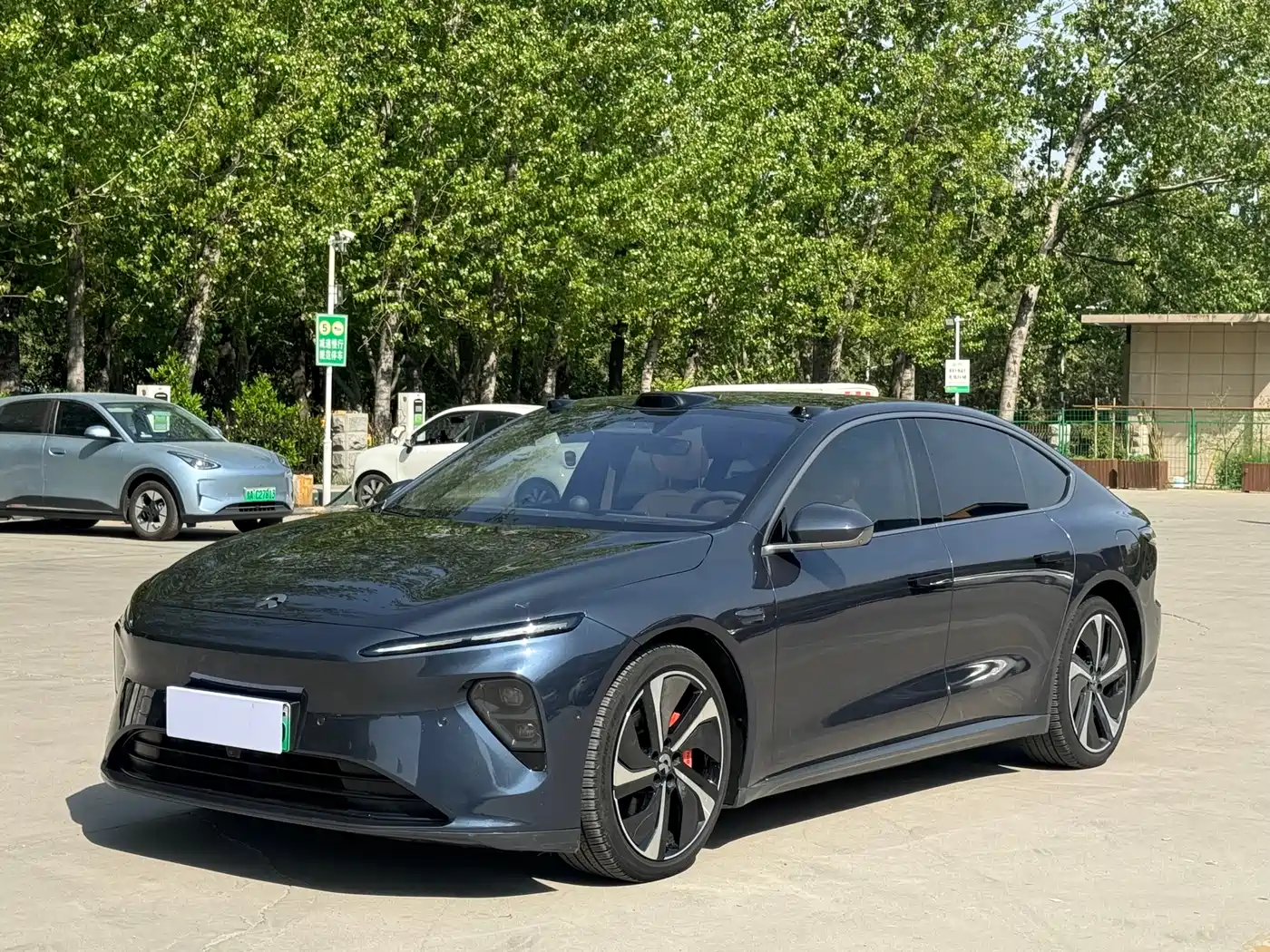 NIO NIO ET7