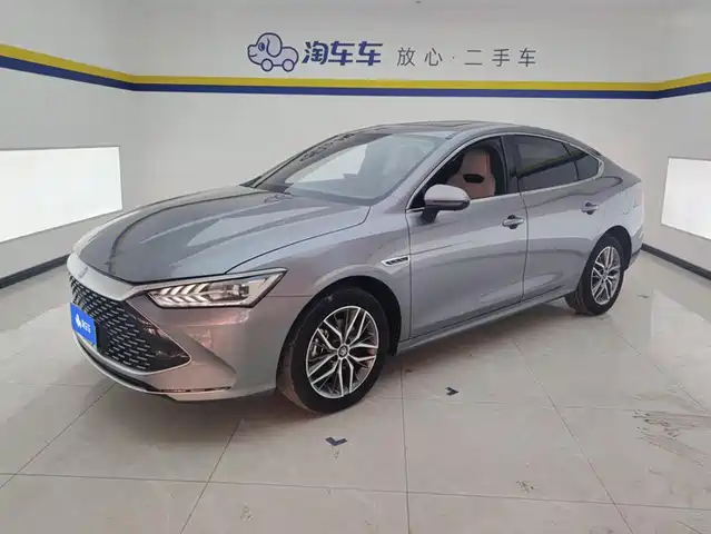 BYD Qin PLUS Слава, DM-i 120KM, Превосходство