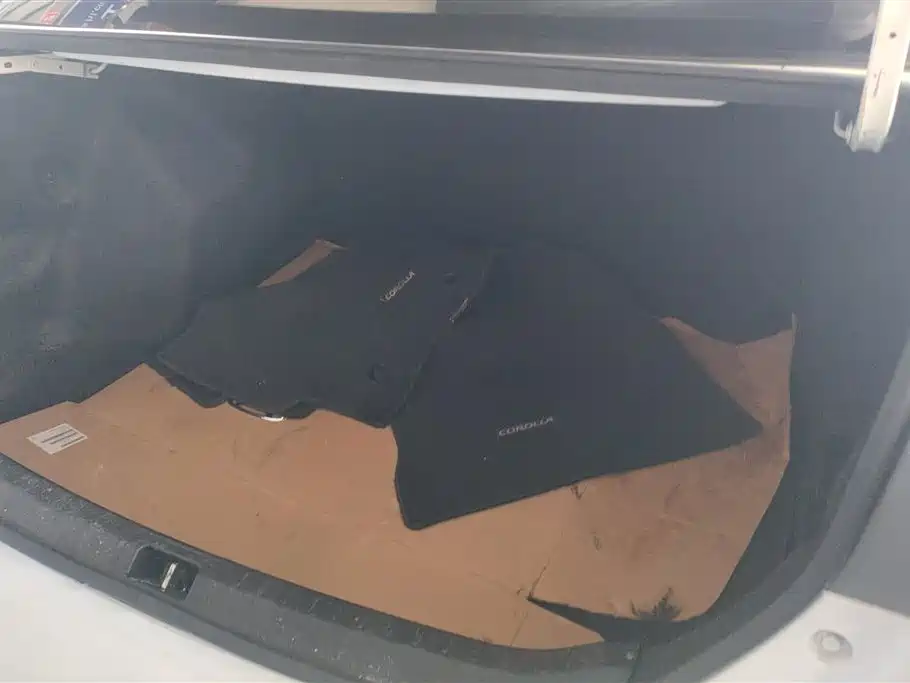 Toyota Corolla 2018 1.2T S-CVT GL Smart Edition фото 4