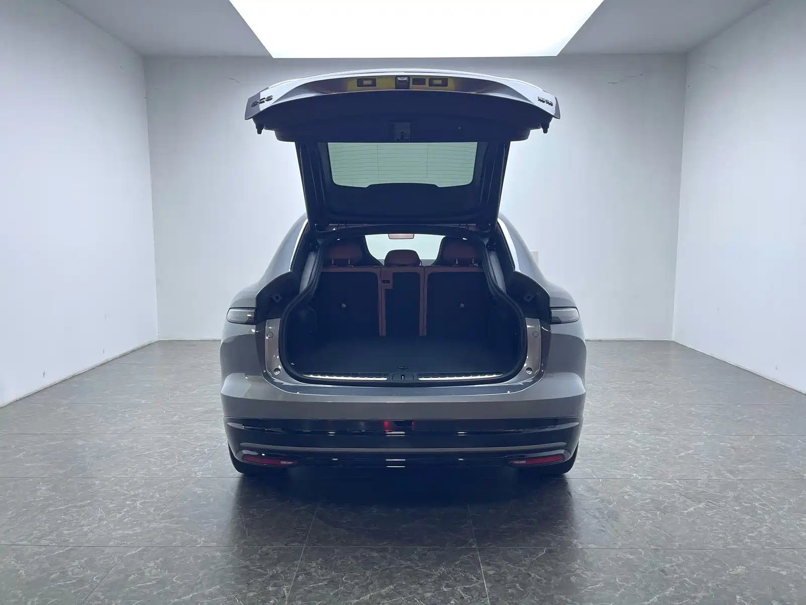 Фото 4 - NIO EC6