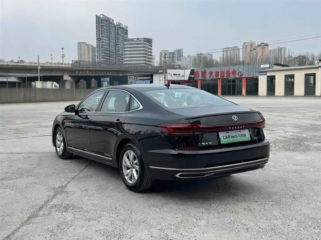 VOLKSWAGEN PASSAT NEW ENERGY