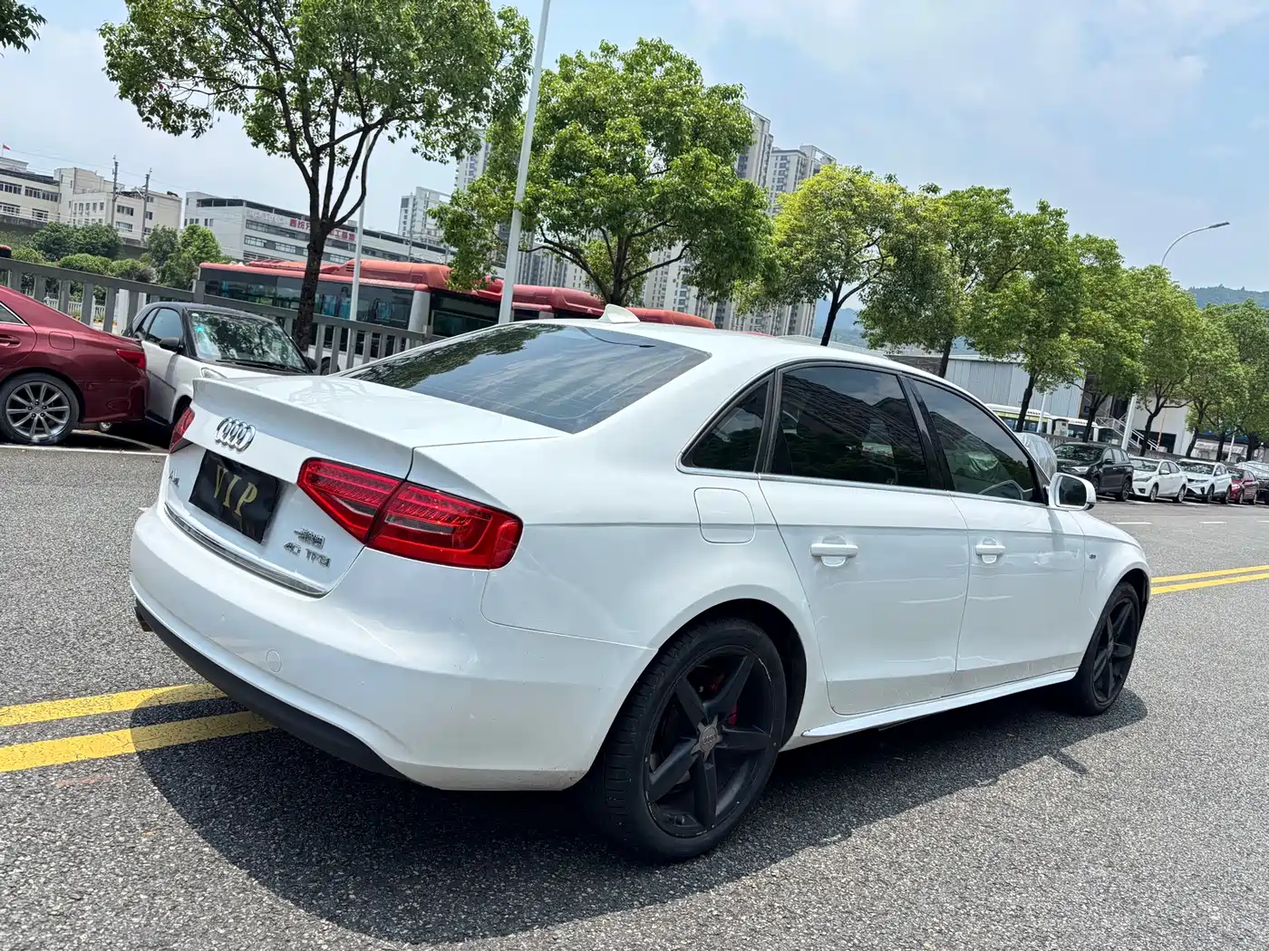 Audi A4L 2013 35 TFSI Automatic Standard фото 6