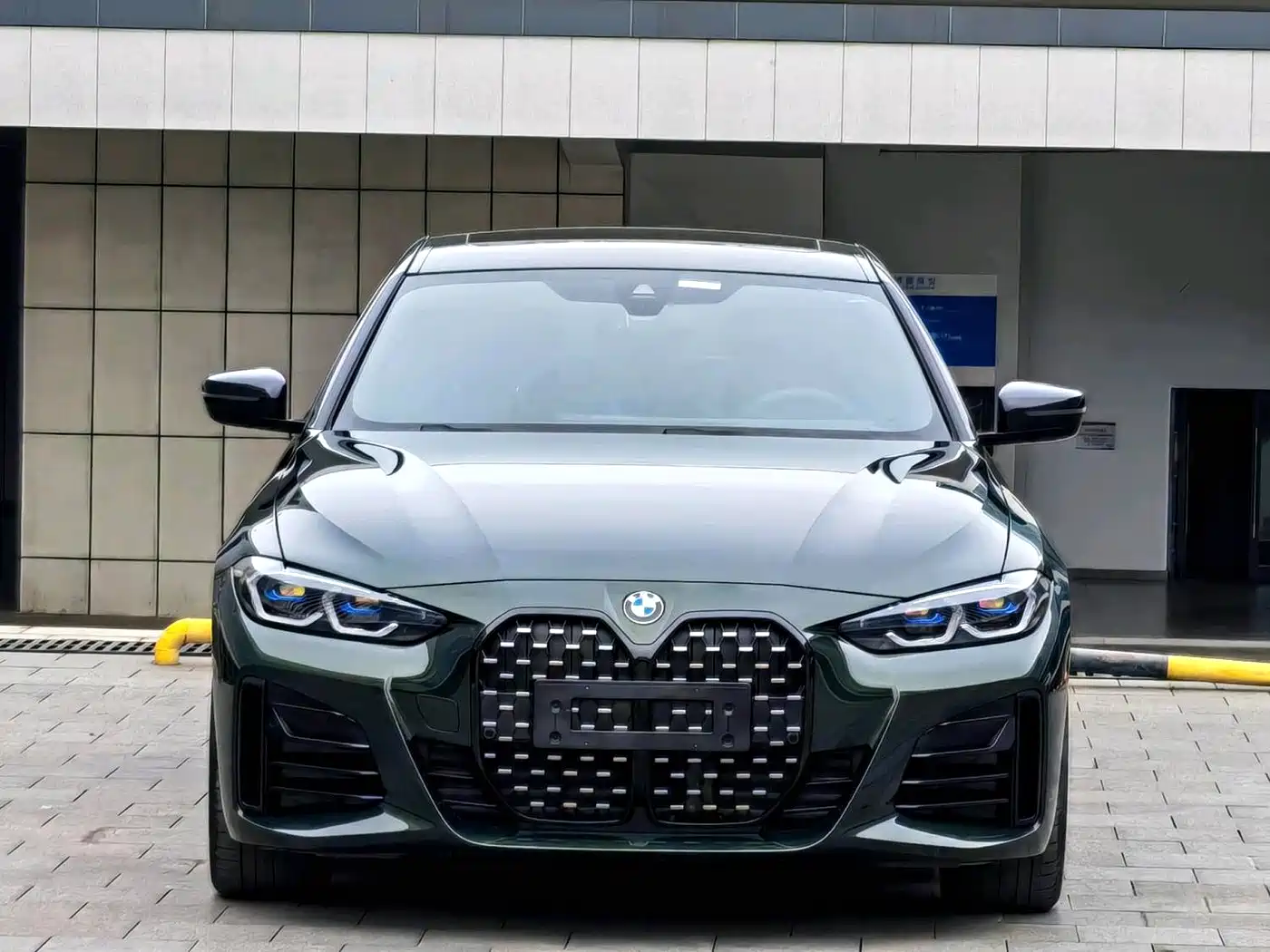 BMW 4-SERIES