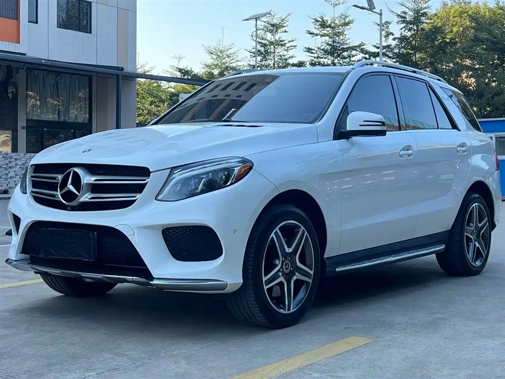 Mercedes-Benz GLE 2016 GLE 400 4MATIC фото 2
