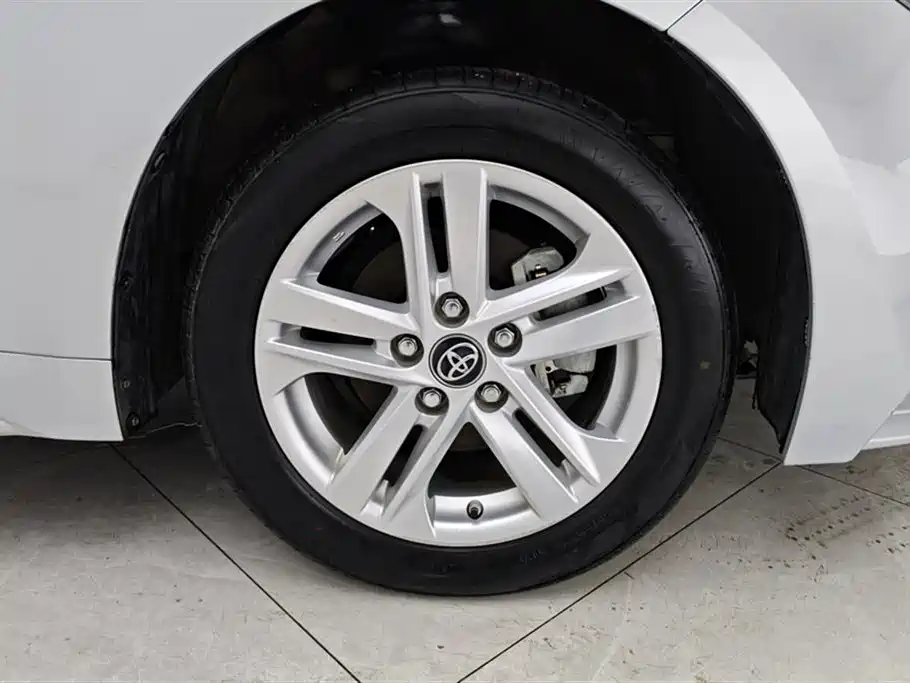 Toyota Levin 2022 Dual Engine 1.8H E-CVT Luxury Edition фото 6