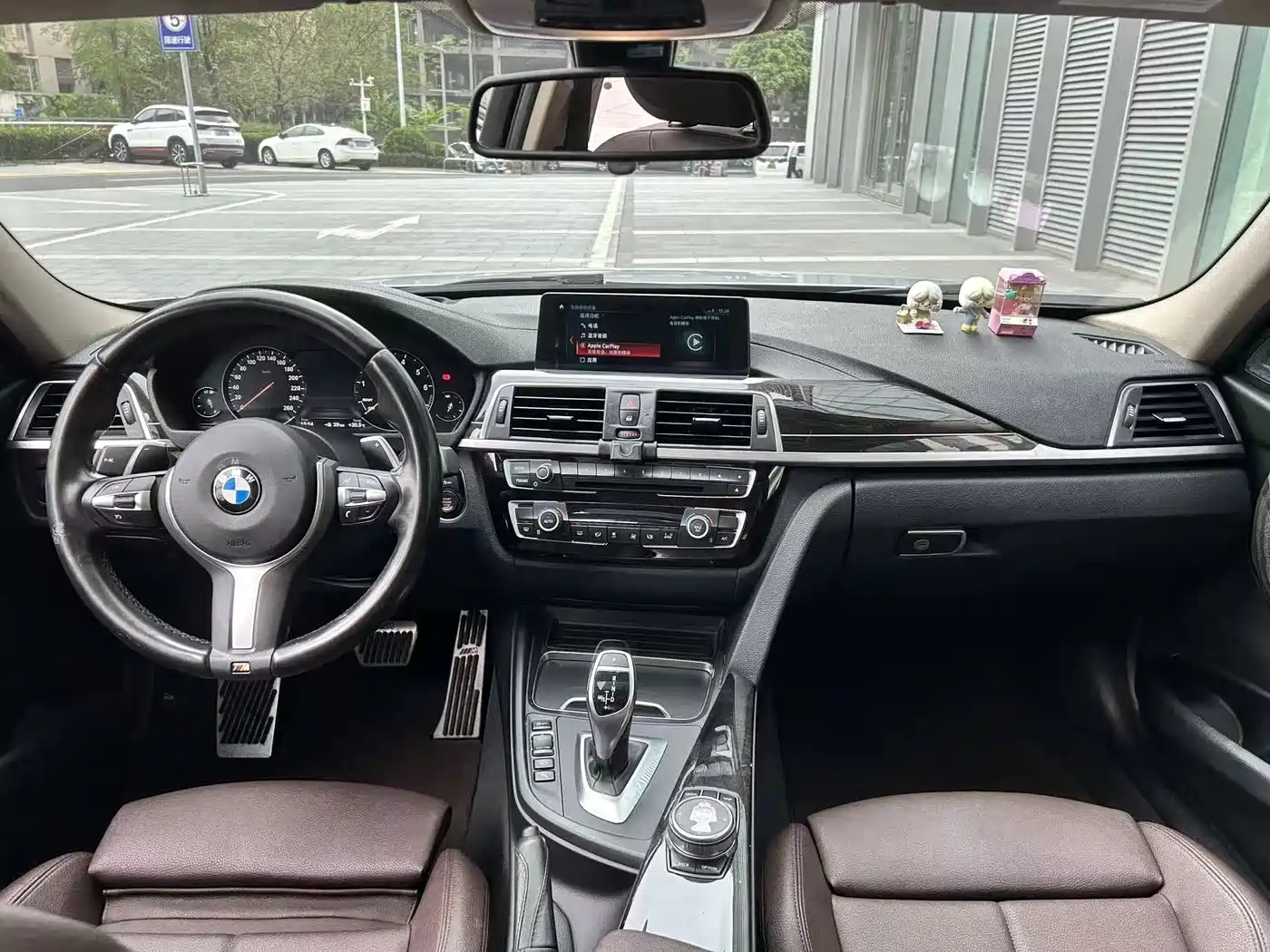 BMW 3 Series 2018 320Li M Sport Black Night Edition фото 10