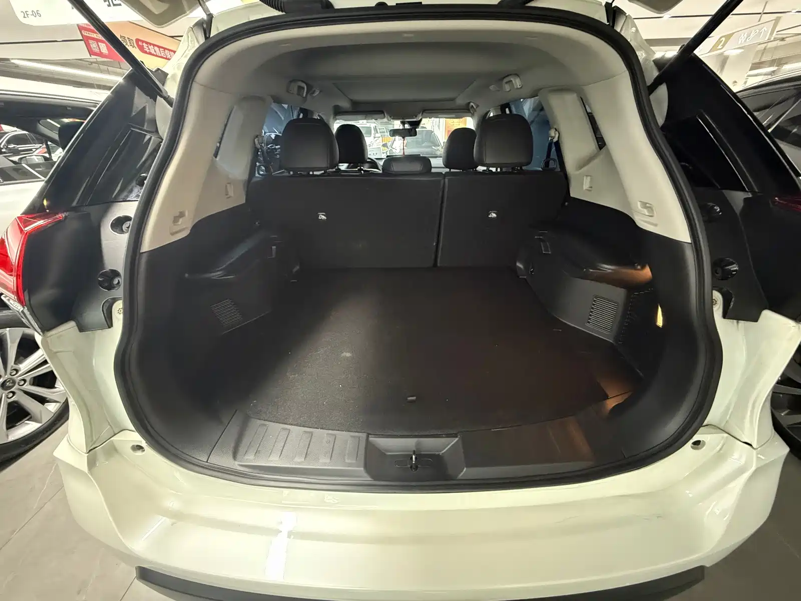 Фото 10 - Nissan X-Trail