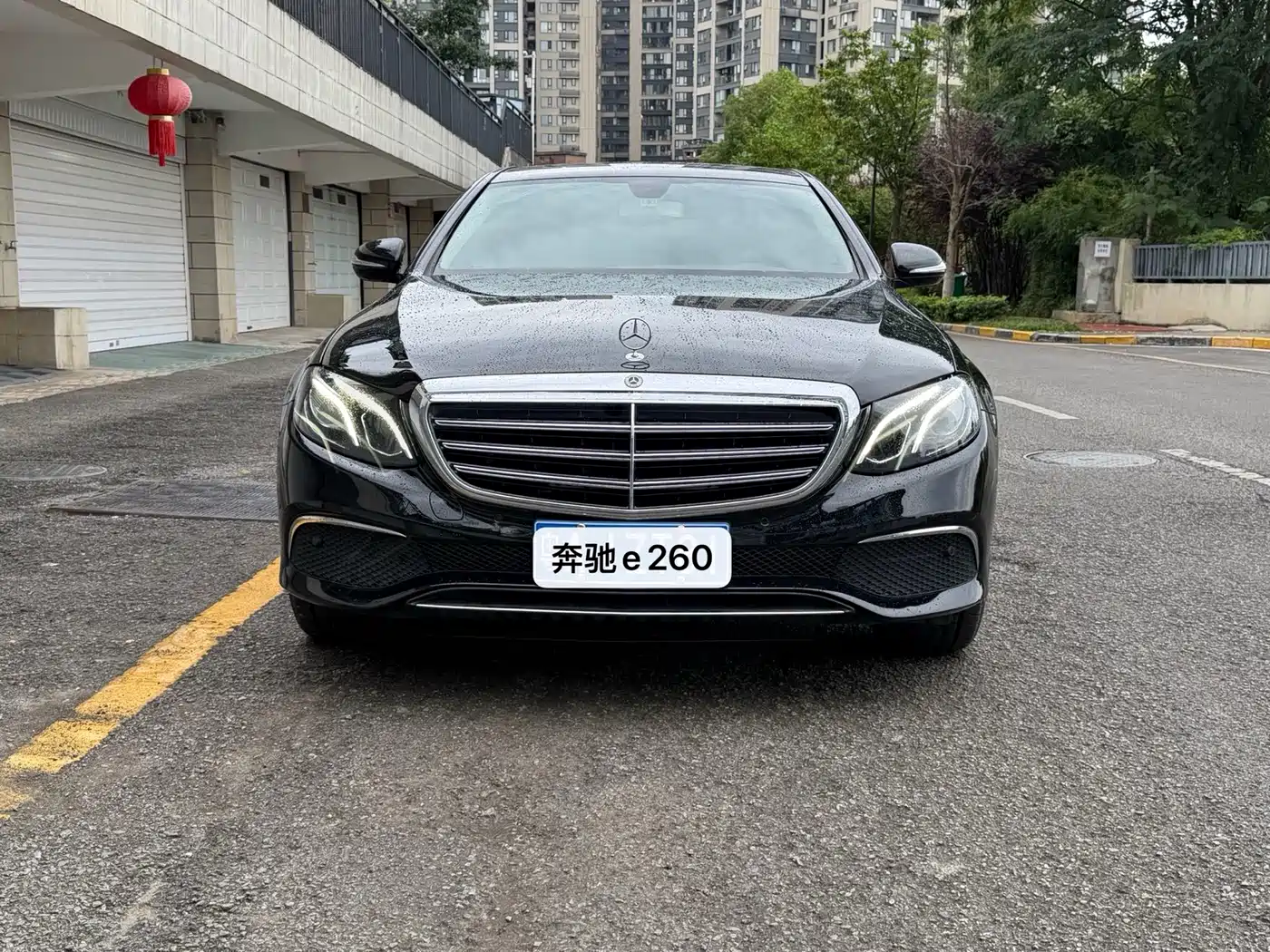 Фото 1 - Mercedes-Benz E-Class