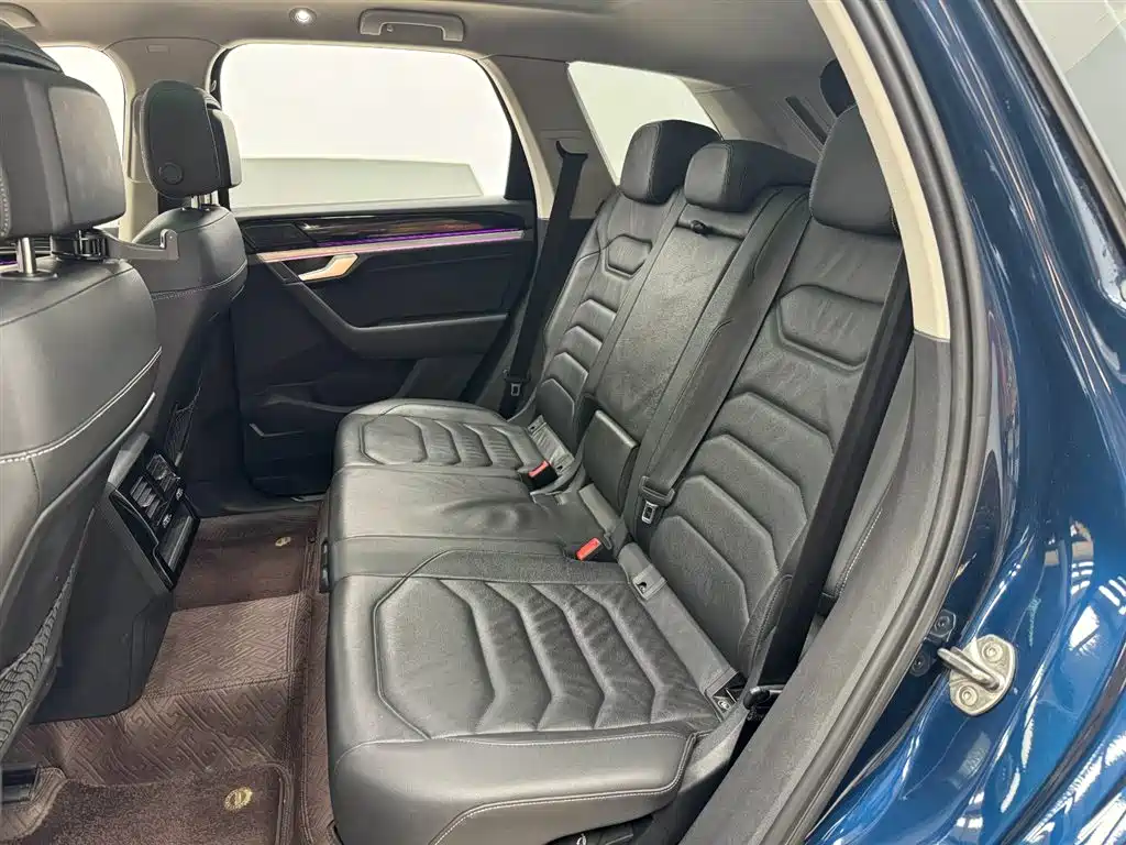 Volkswagen Touareg 2022 2.0TSI Rui Shang Edition фото 16