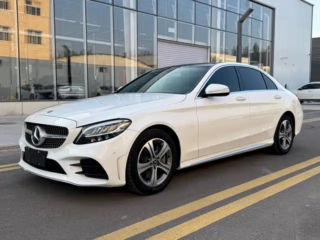 Mercedes-Benz C-Class 2021 C 260 L Sport Edition — фото 3