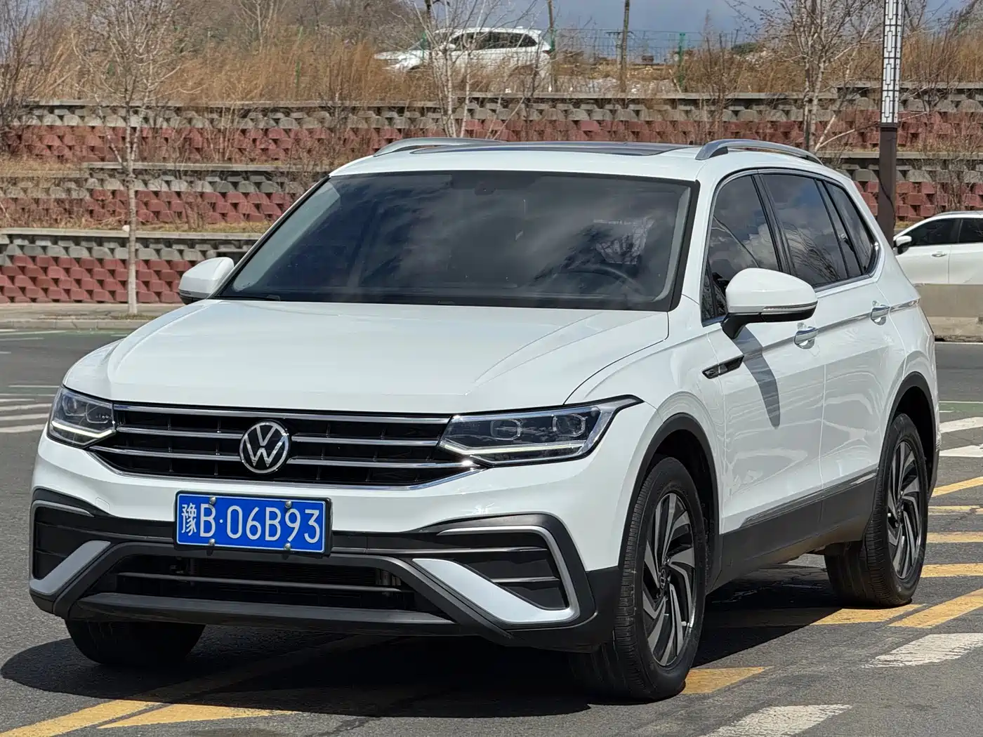 Volkswagen Tiguan L 2023 280TSI 2WD Trend Limited Edition фото 2