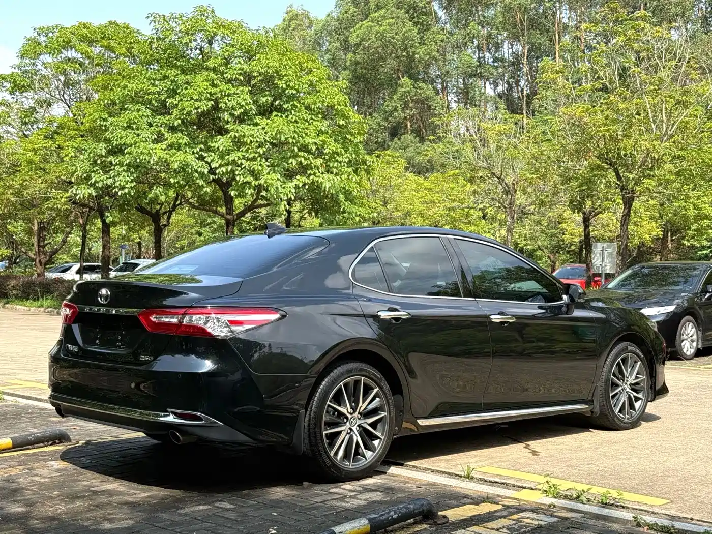 Toyota Camry 2023 2.0G Luxury Edition фото 12