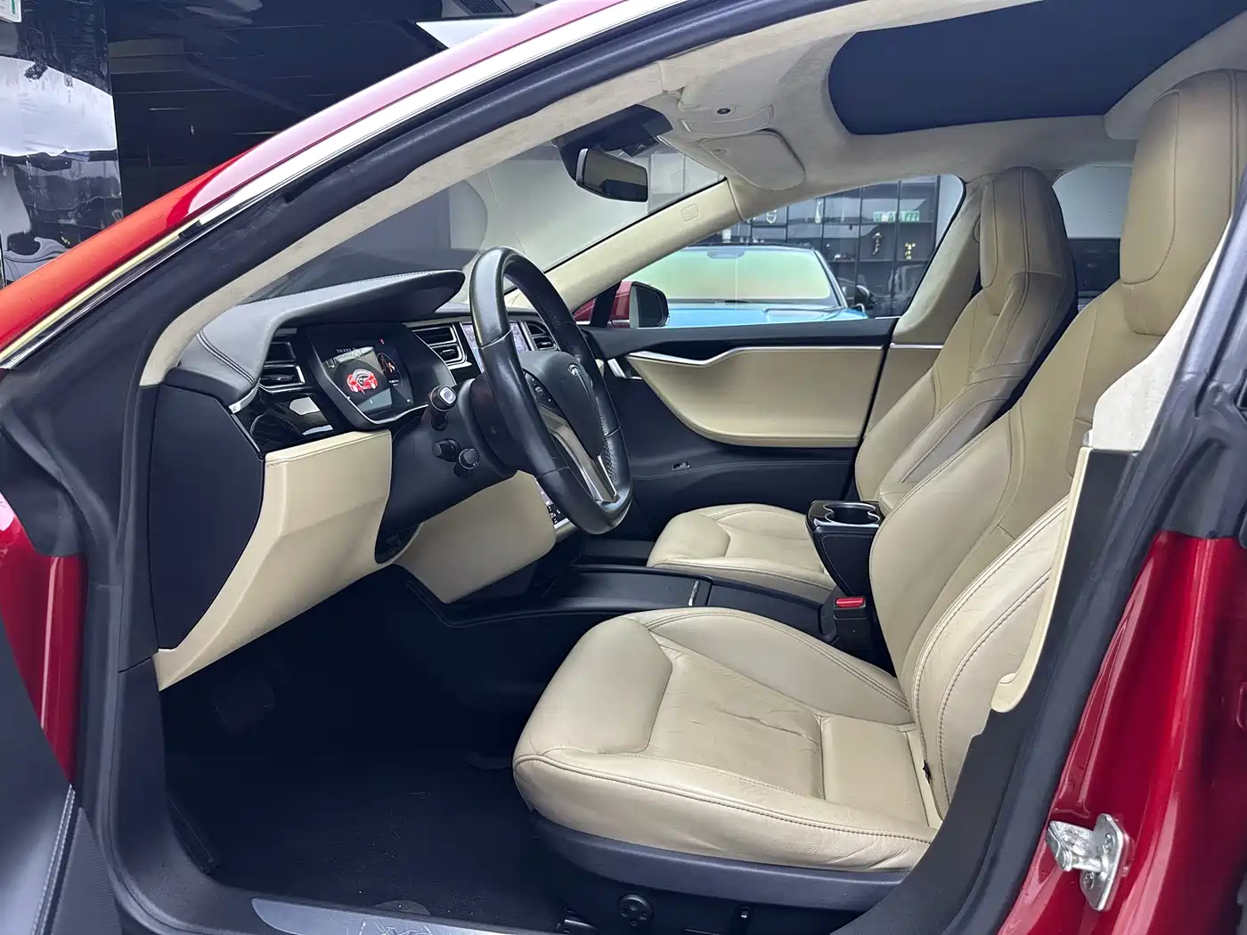 TESLA MODEL S