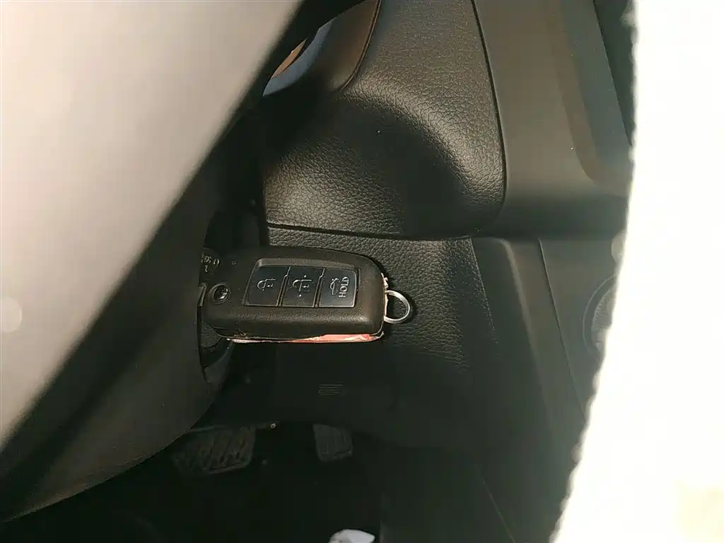 Nissan Sylphy 2025 2024 Facelift II Classic 1.6XE CVT Comfort
