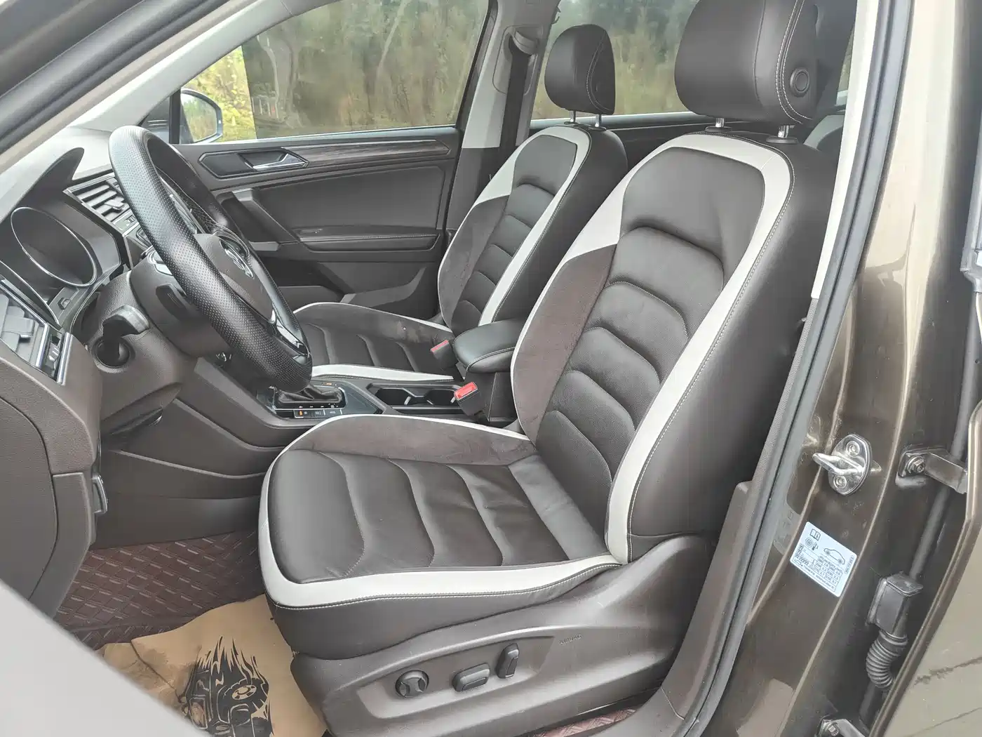 Volkswagen Tiguan L 2018 380TSI Automatic AWD Luxury Edition фото 7