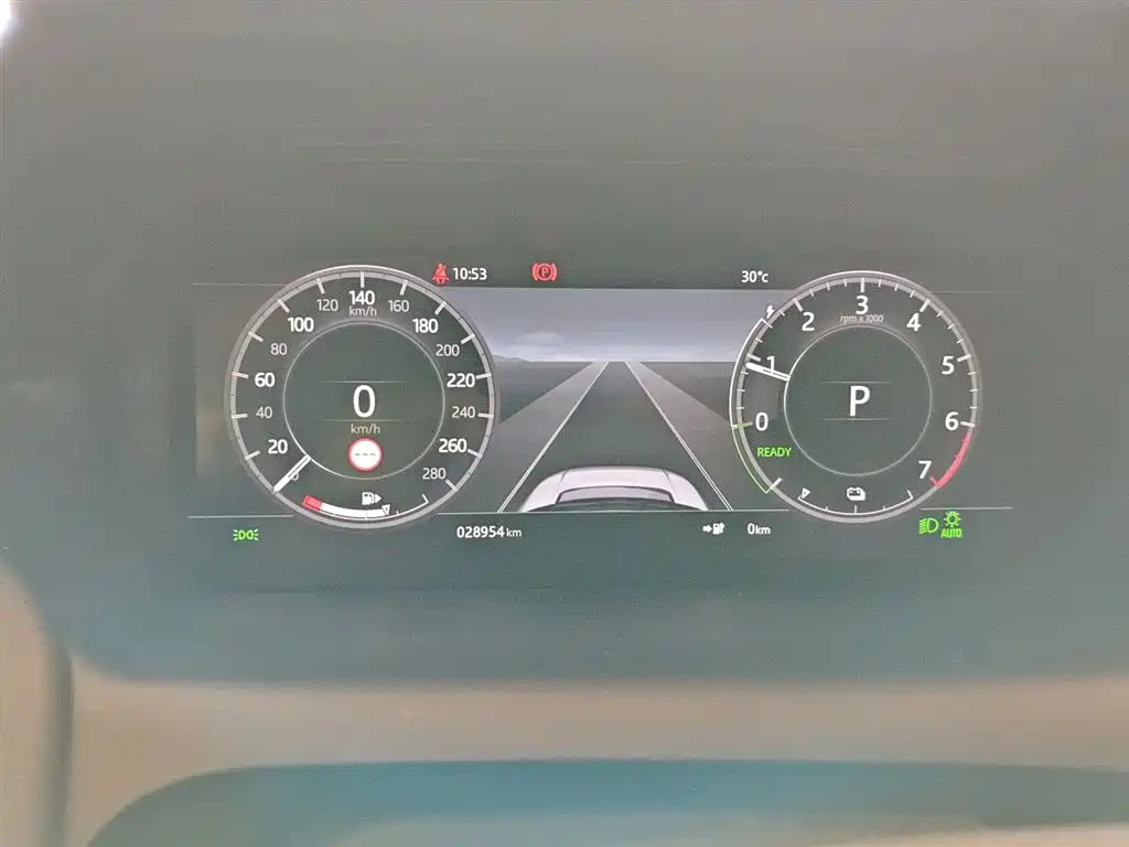 LAND ROVER DISCOVER NEW ENERGY SOURCES FOR SPORTS