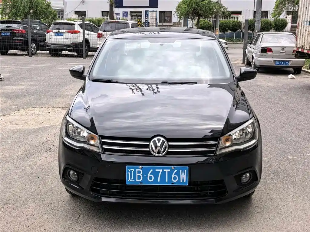 Volkswagen Jetta 2015 Value Edition 1.6L Manual Comfort фото 2