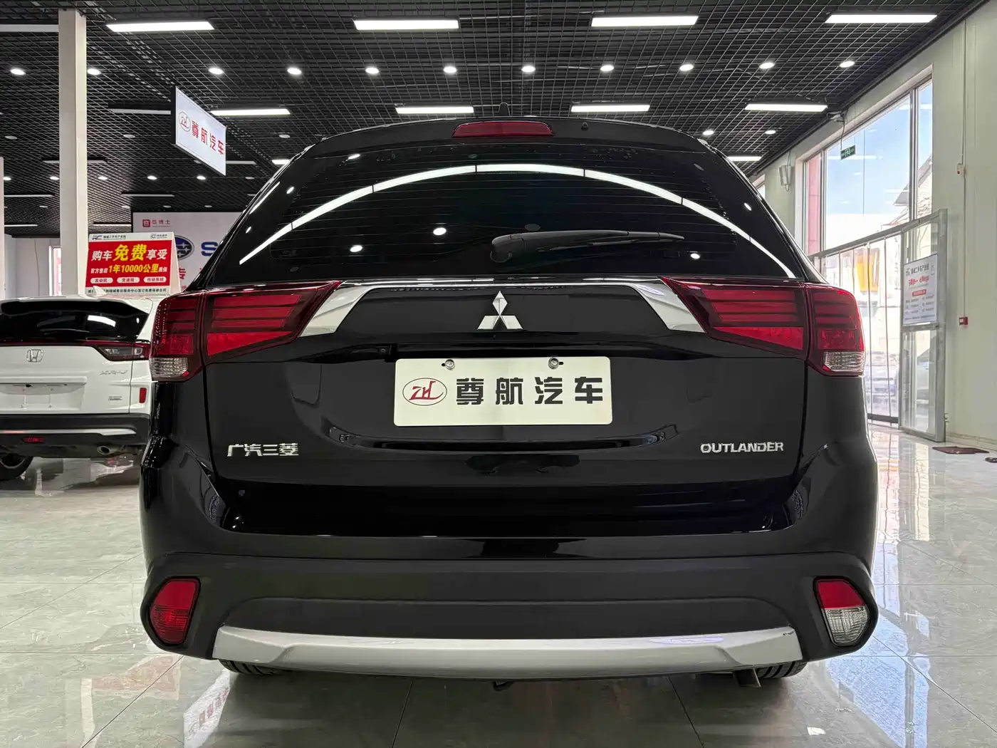 Mitsubishi Outlander 2018 2.0L 2WD Glory Edition 5-seater фото 6