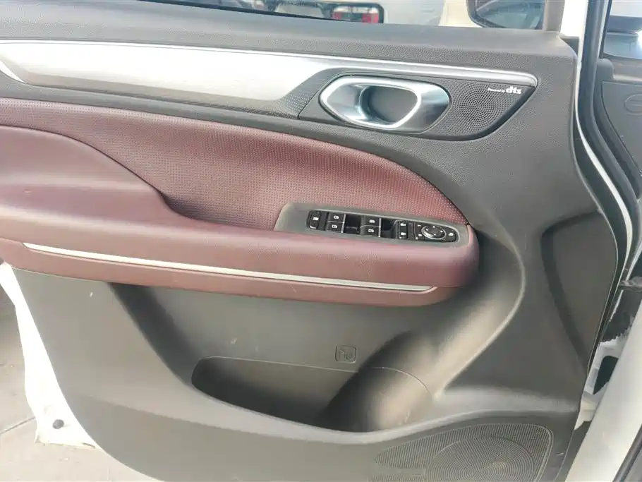 GAC Trumpchi Trumpchi M6 2023 PRO 270T DCT Premium Edition фото 7
