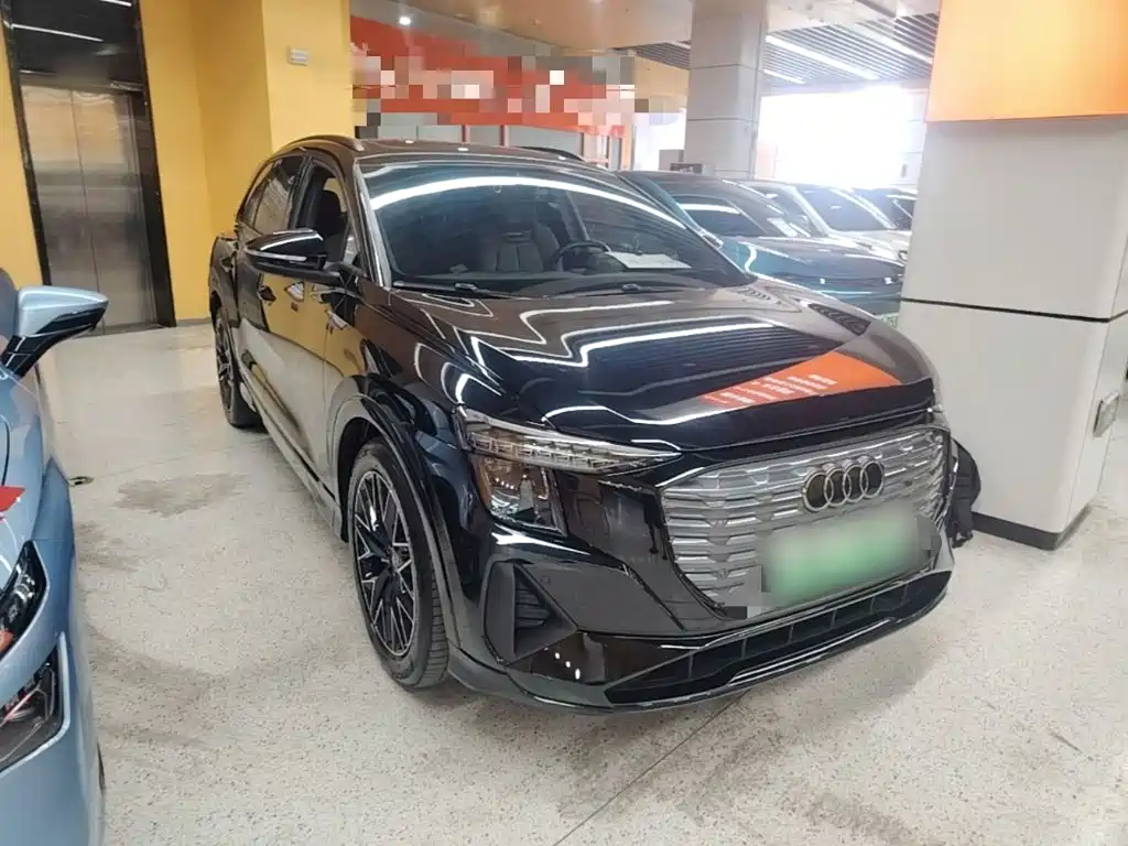 Audi Q5 e-tron 2024 2023 40 e-tron Starlight Edition Mecha Package