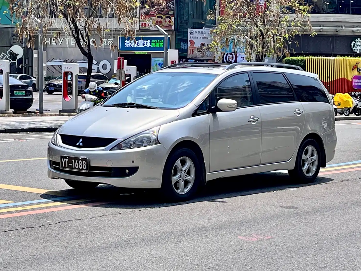 Mitsubishi Grandis 2007 2.4 7-Seater Comfort Edition