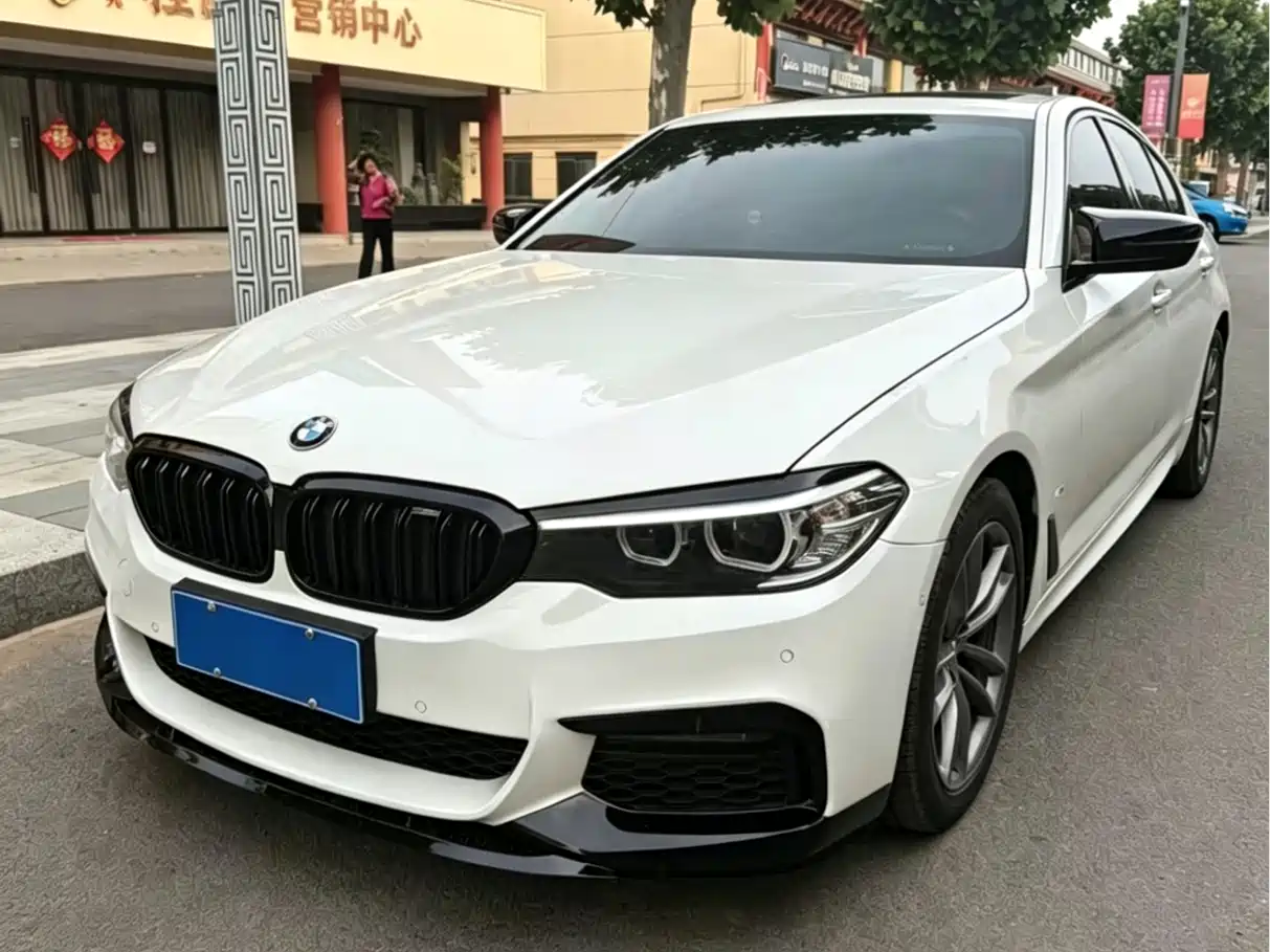 BMW 5 Series (Import) 2019 525i M Sport Package