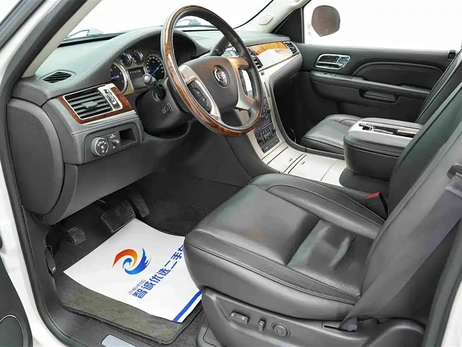 Cadillac Escalade 2014 2013 6.2L ESV Platinum Extended