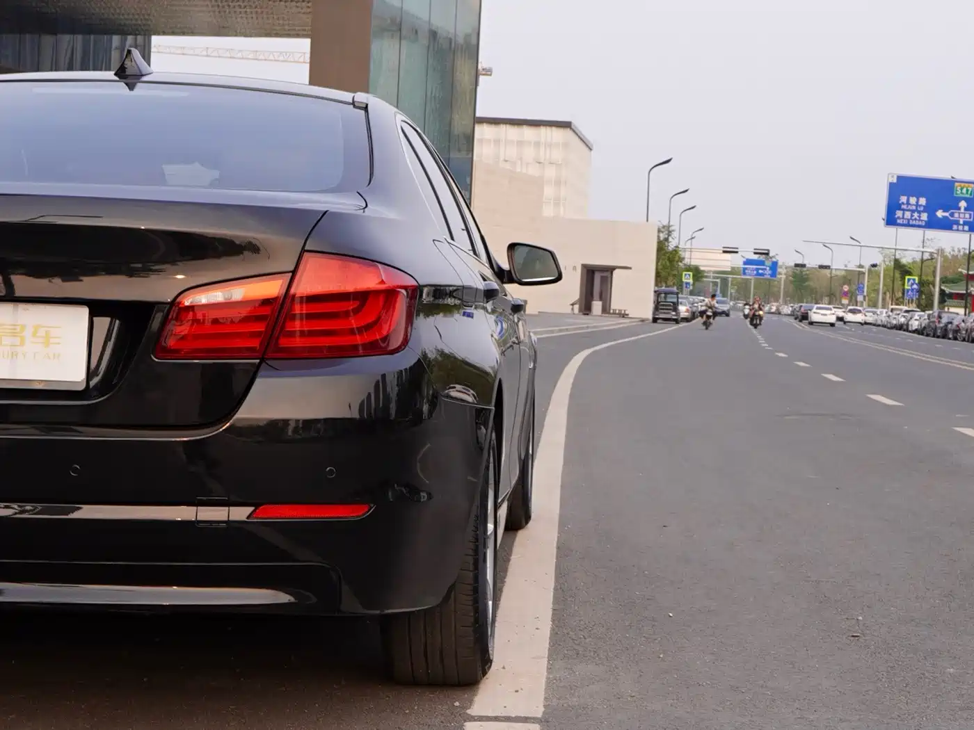 BMW 5 Series 2011 523Li Luxury фото 29