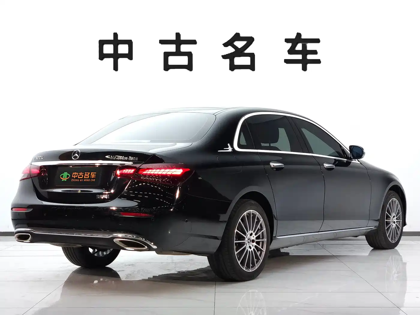 Фото 4 - Mercedes-Benz E-Class