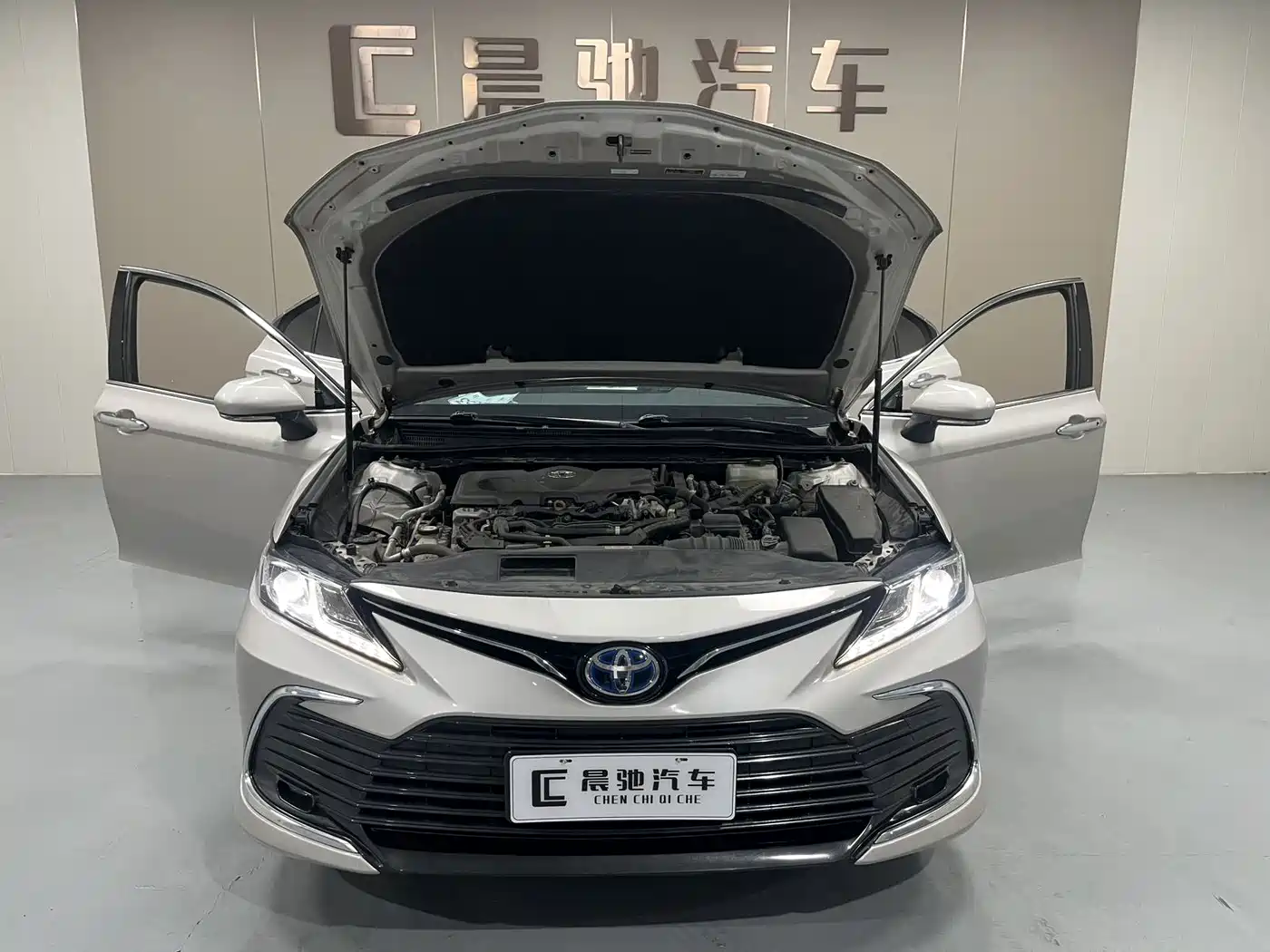 Toyota Camry 2023 2021 Hybrid 2.5HGVP Leading Edition