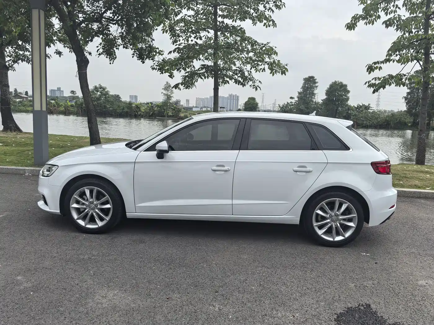 Audi A3 2018 30th Anniversary Sportback 35 TFSI Progressive фото 5