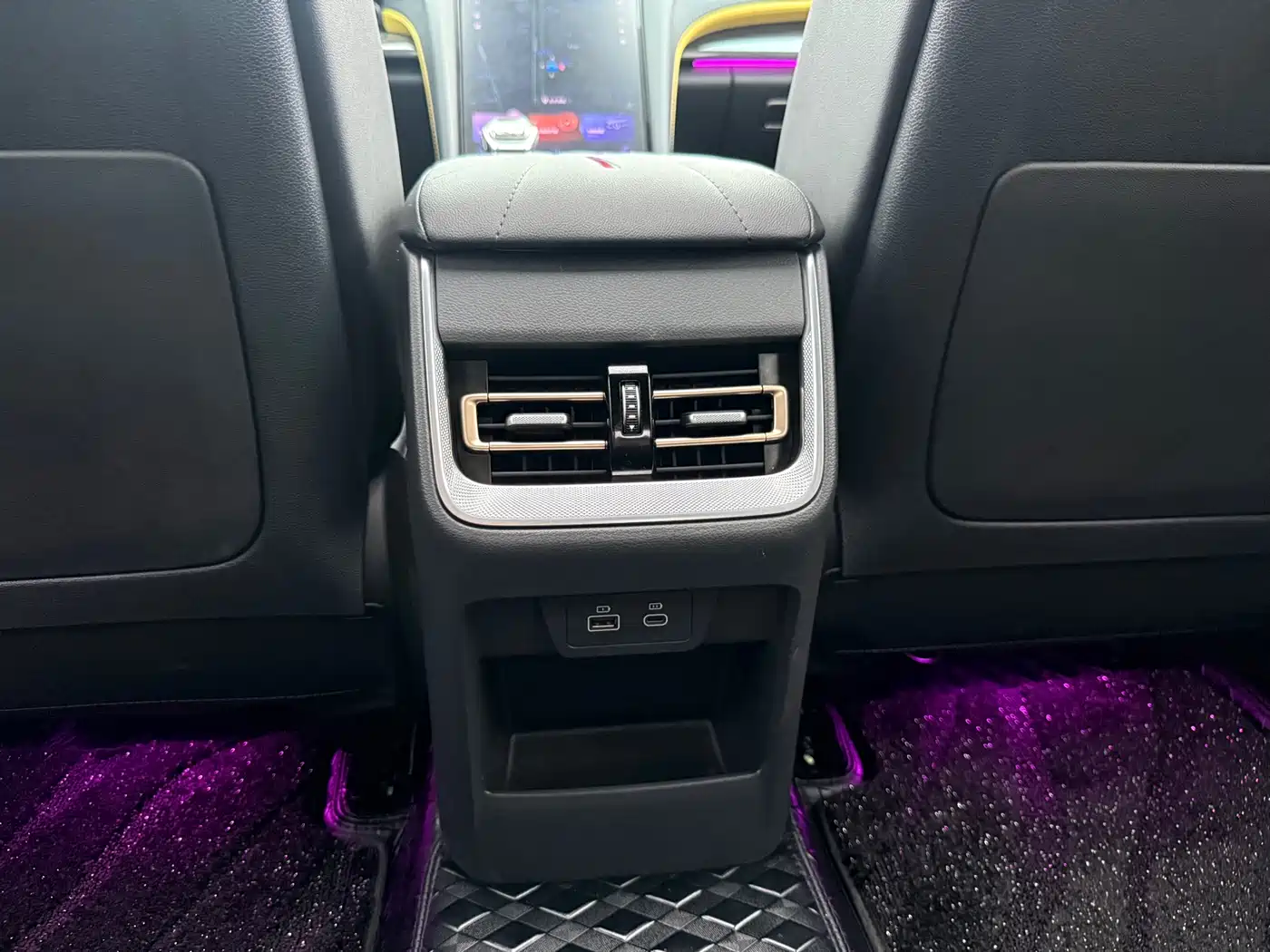 Hongqi H6 2023 2.0T Premium Edition фото 11