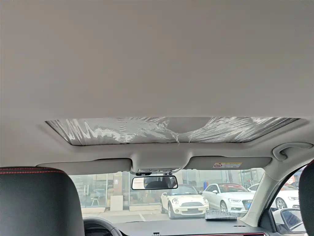 Škoda Skoda Rapid Spaceback 2020 1.5L Auto Comfort фото 14