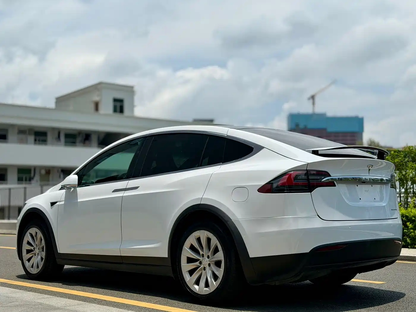 Фото 5 - Tesla Model X