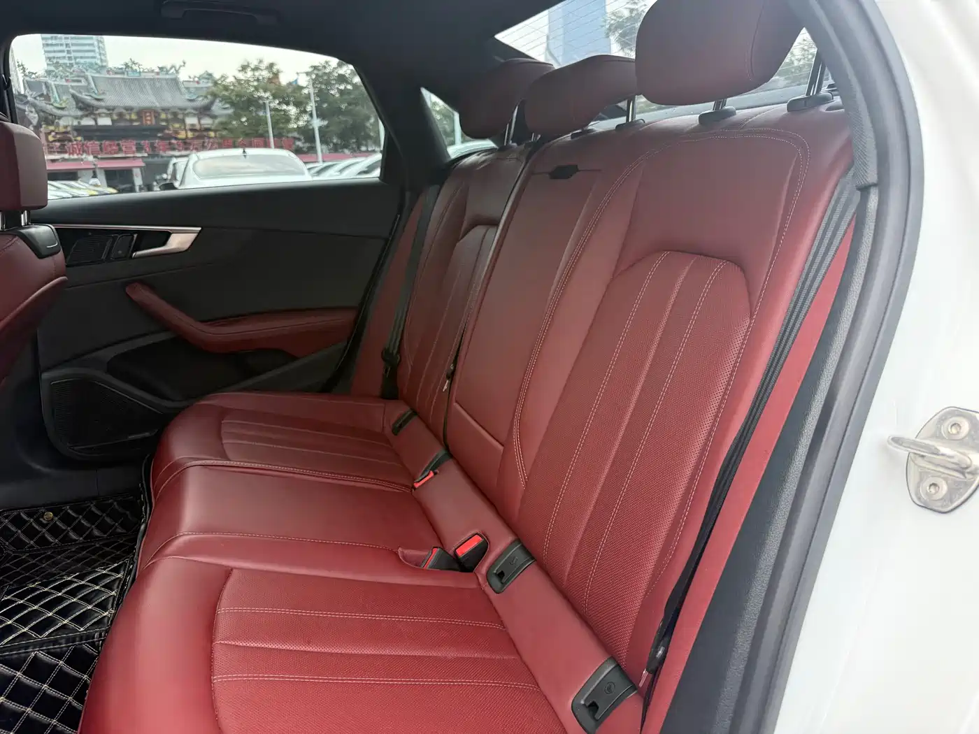Audi A4L 2023 40 TFSI Bang&Olufsen Starlight Edition фото 10