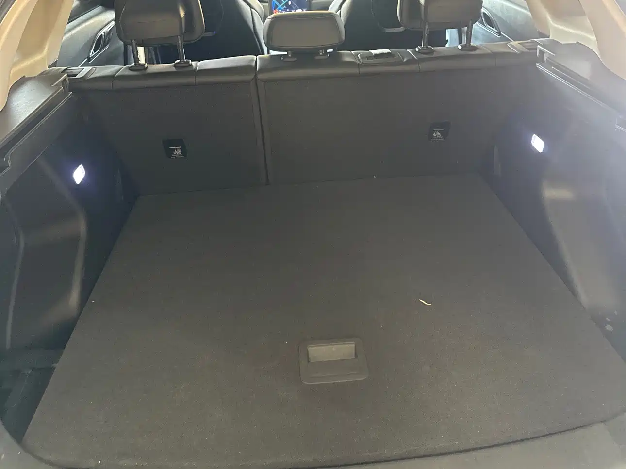 Hongqi HS3 2023 2023 2.0T 4WD Achievement Edition