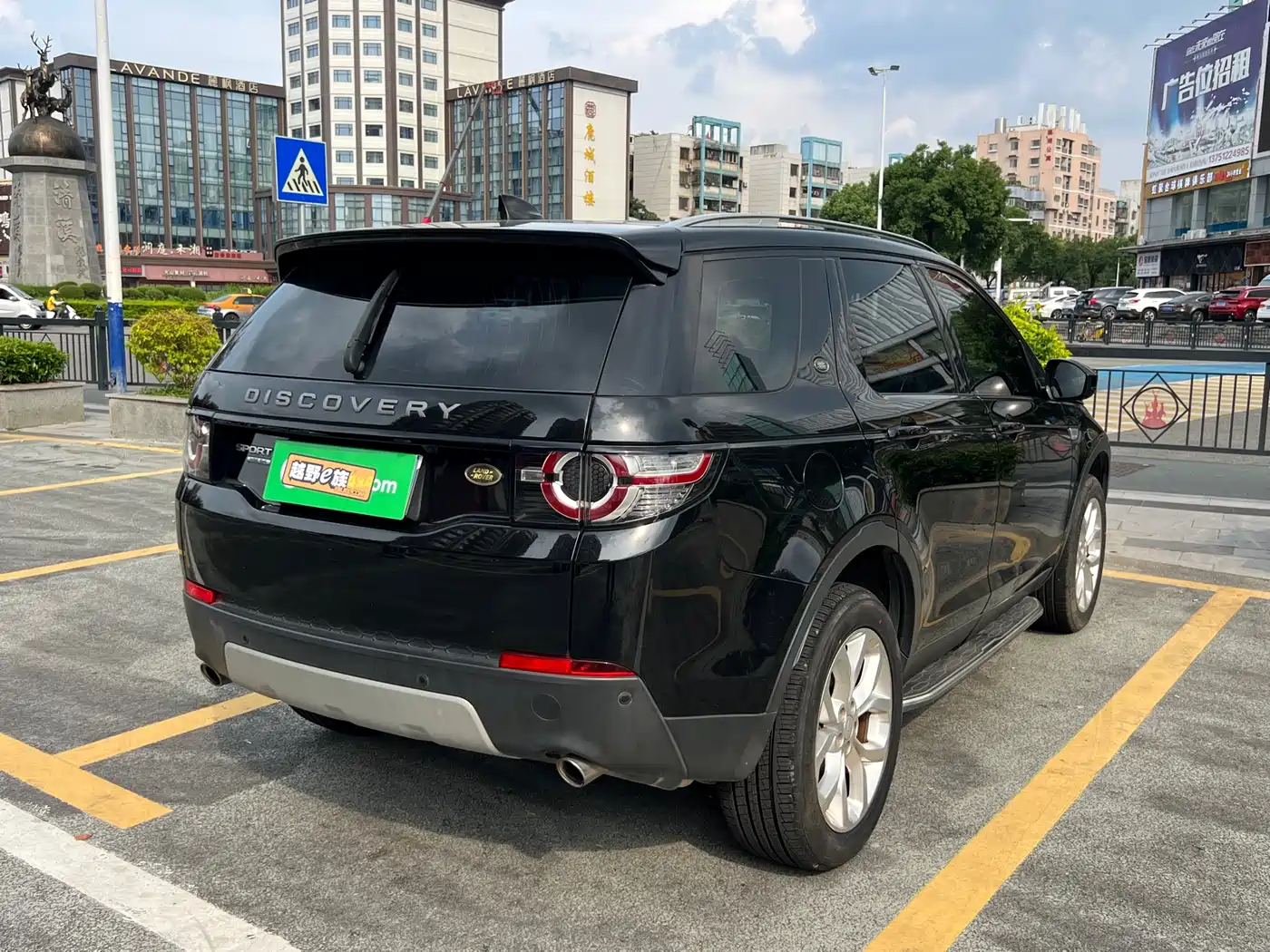 Land Rover Discovery Sport 2017 2.0T HSE фото 7