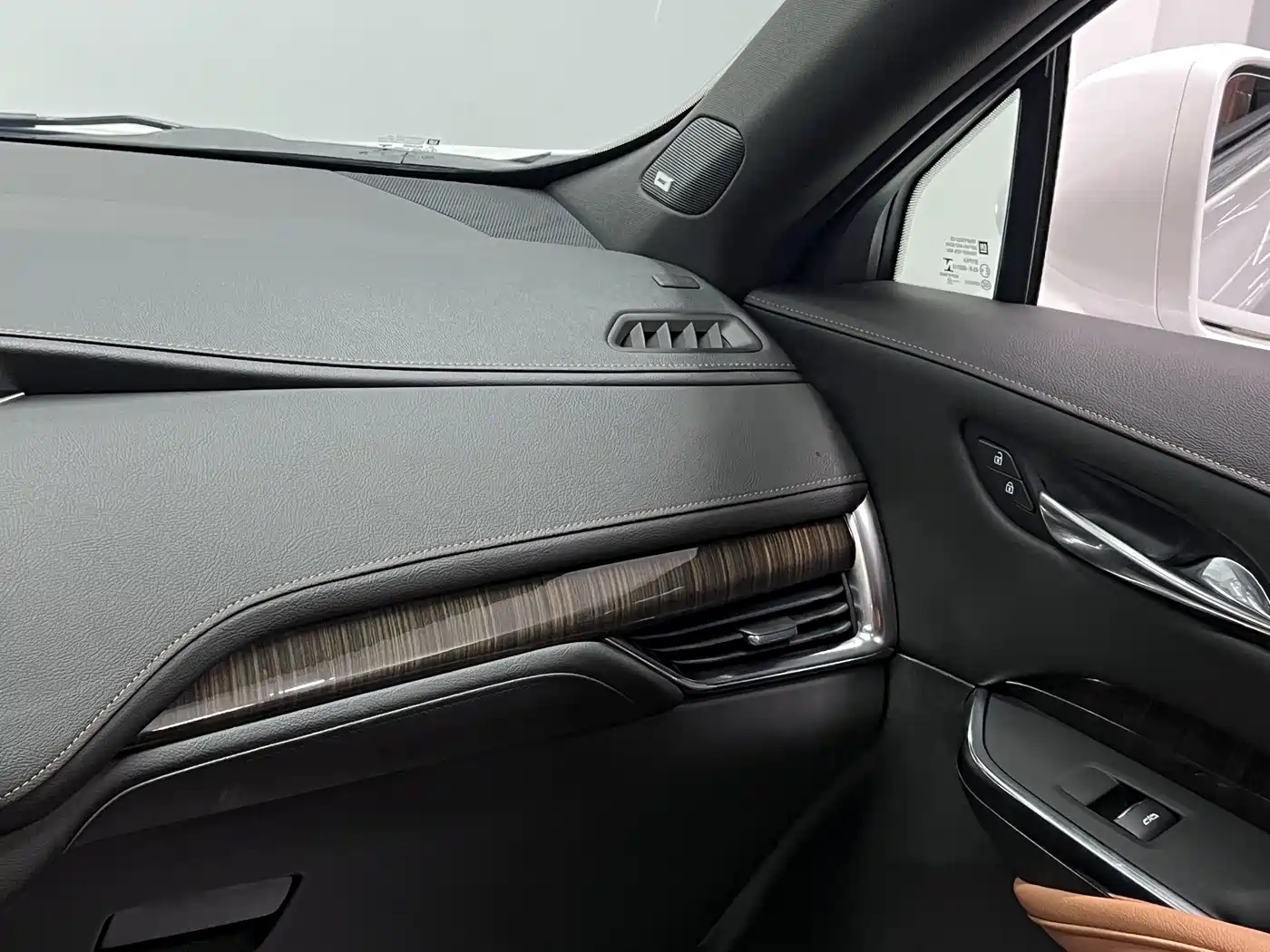 Cadillac XT4, миниатюра 16