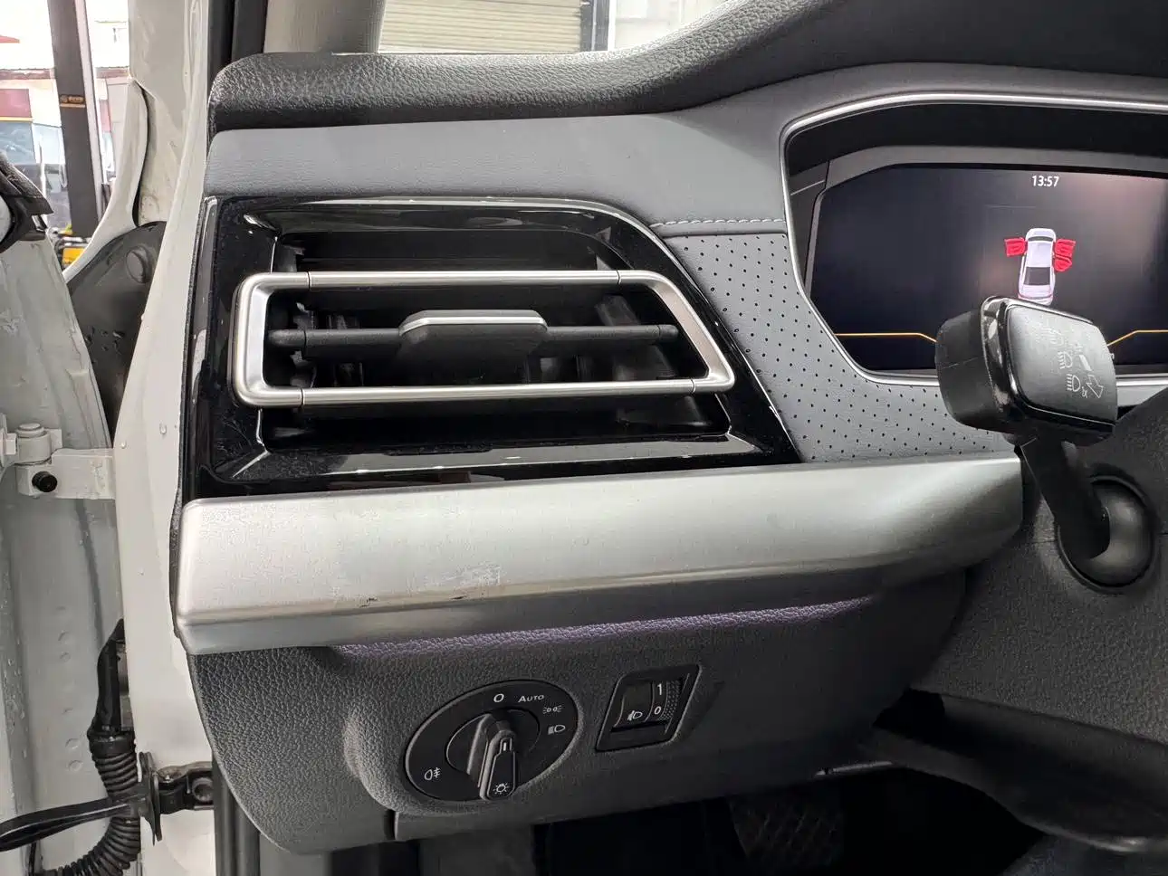Volkswagen Lavida 2024 Model 1.5L Automatic Starlight 5 Million Edition фото 26