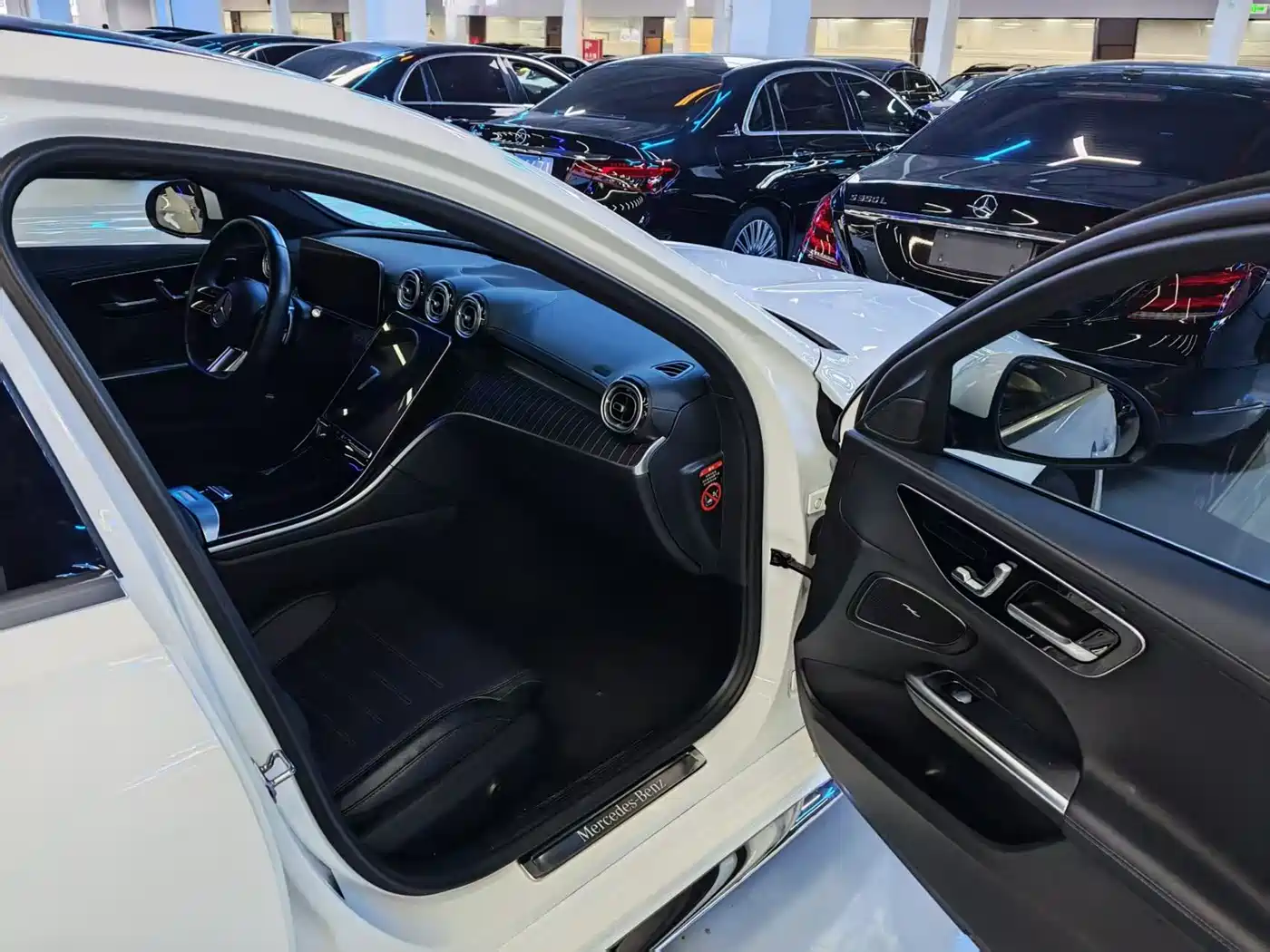 MERCEDES-BENZ C CLASS