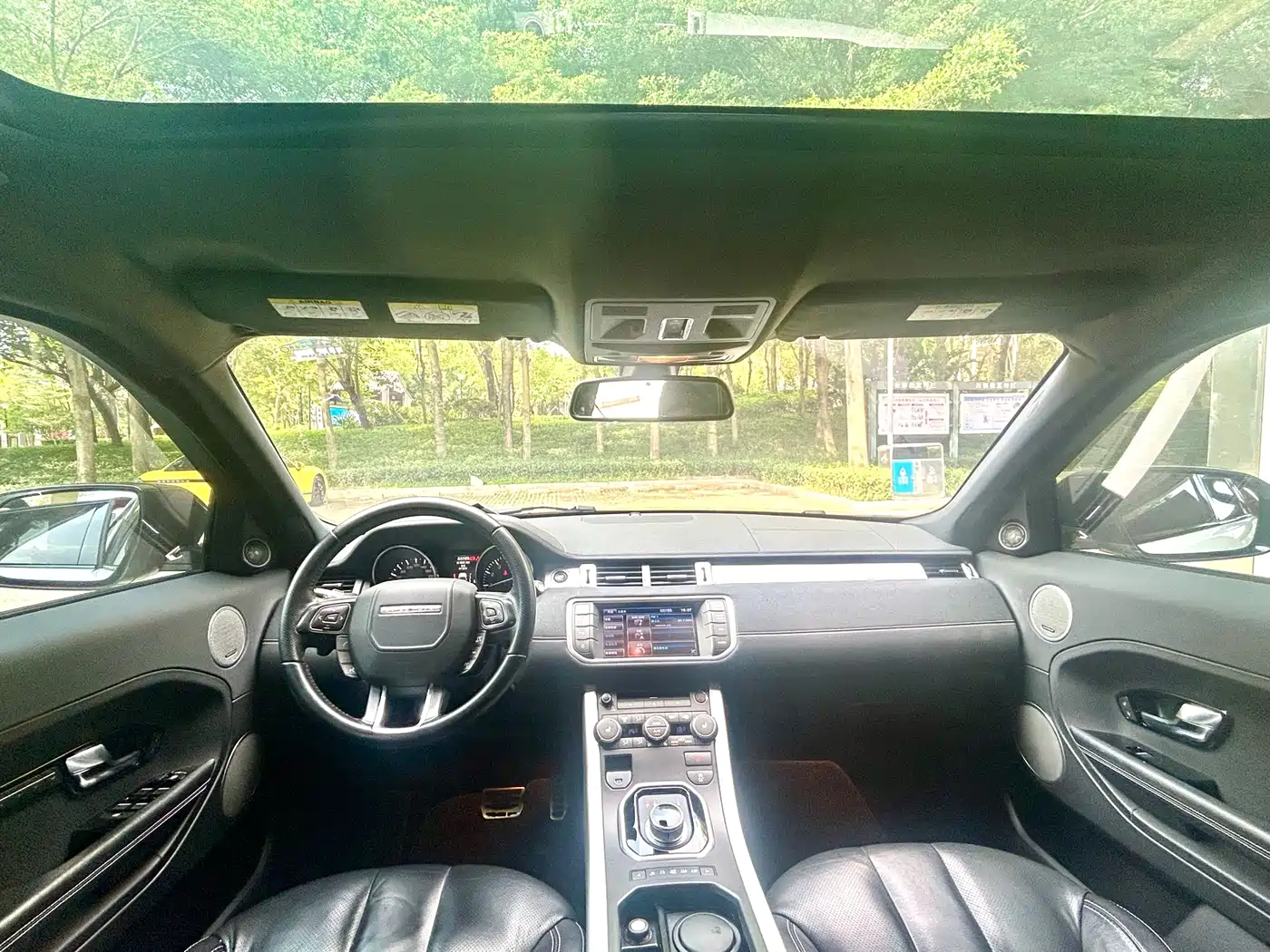 Land Rover Range Rover Evoque (Import) 2013 2.0T 5-door Dynamic Edition фото 15