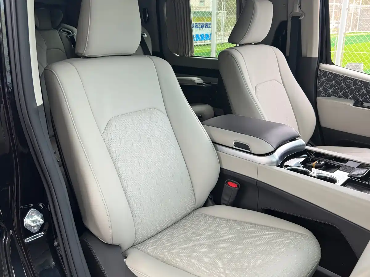 Toyota HiAce, миниатюра 14