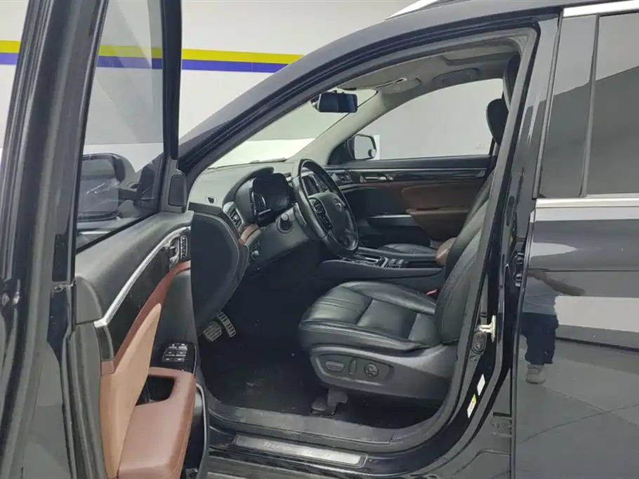 GAC Trumpchi Trumpchi GS8 2017 320T 2WD Luxury Smart Connect (7-seater) фото 9