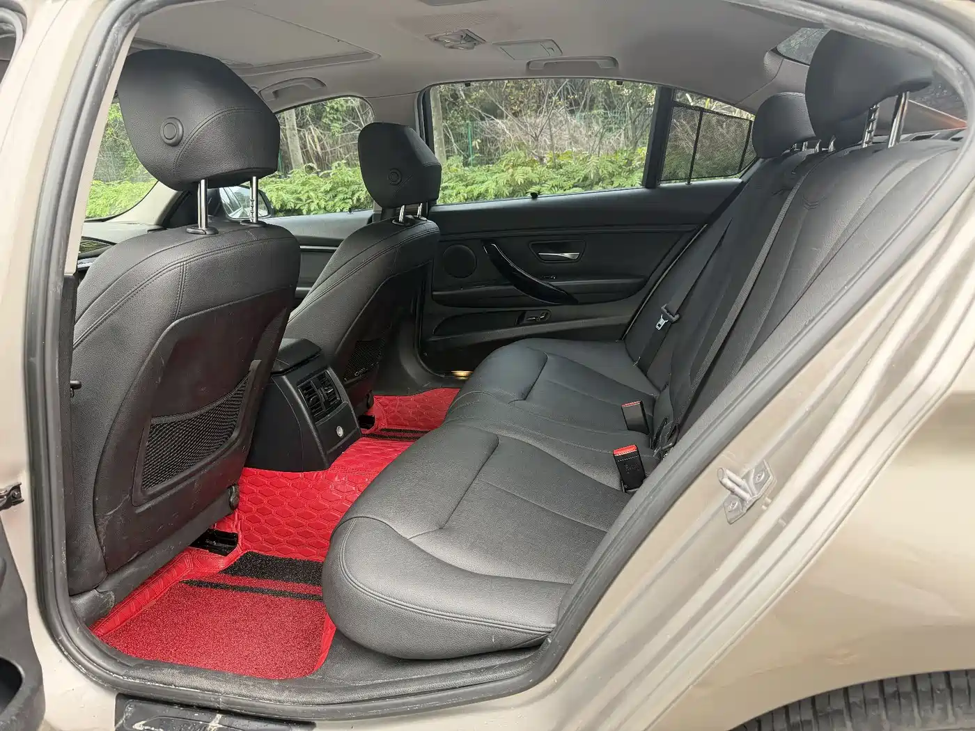 BMW 3 Series 2018 318Li фото 7