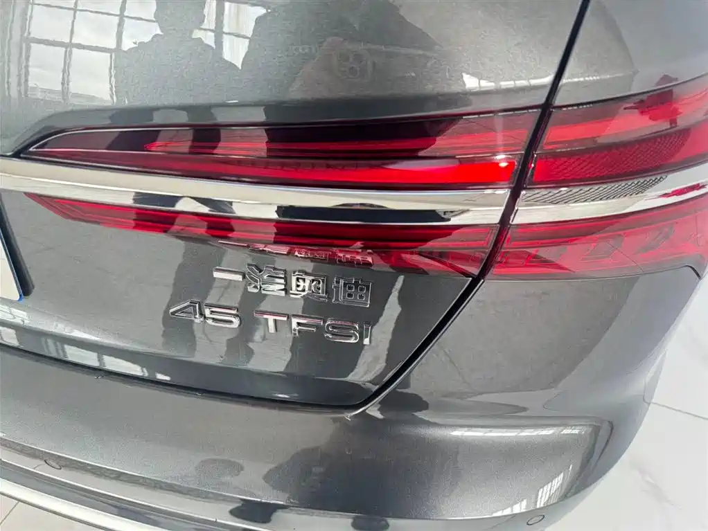 Audi A6L 2024 45 TFSI Premium Dynamic фото 12